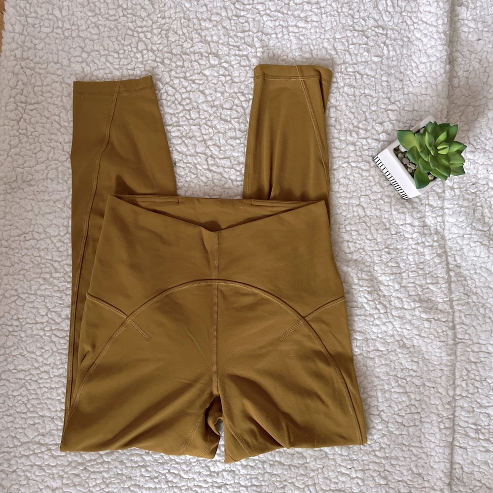 Lululemon Leggings in Mustard Yellow Size 6